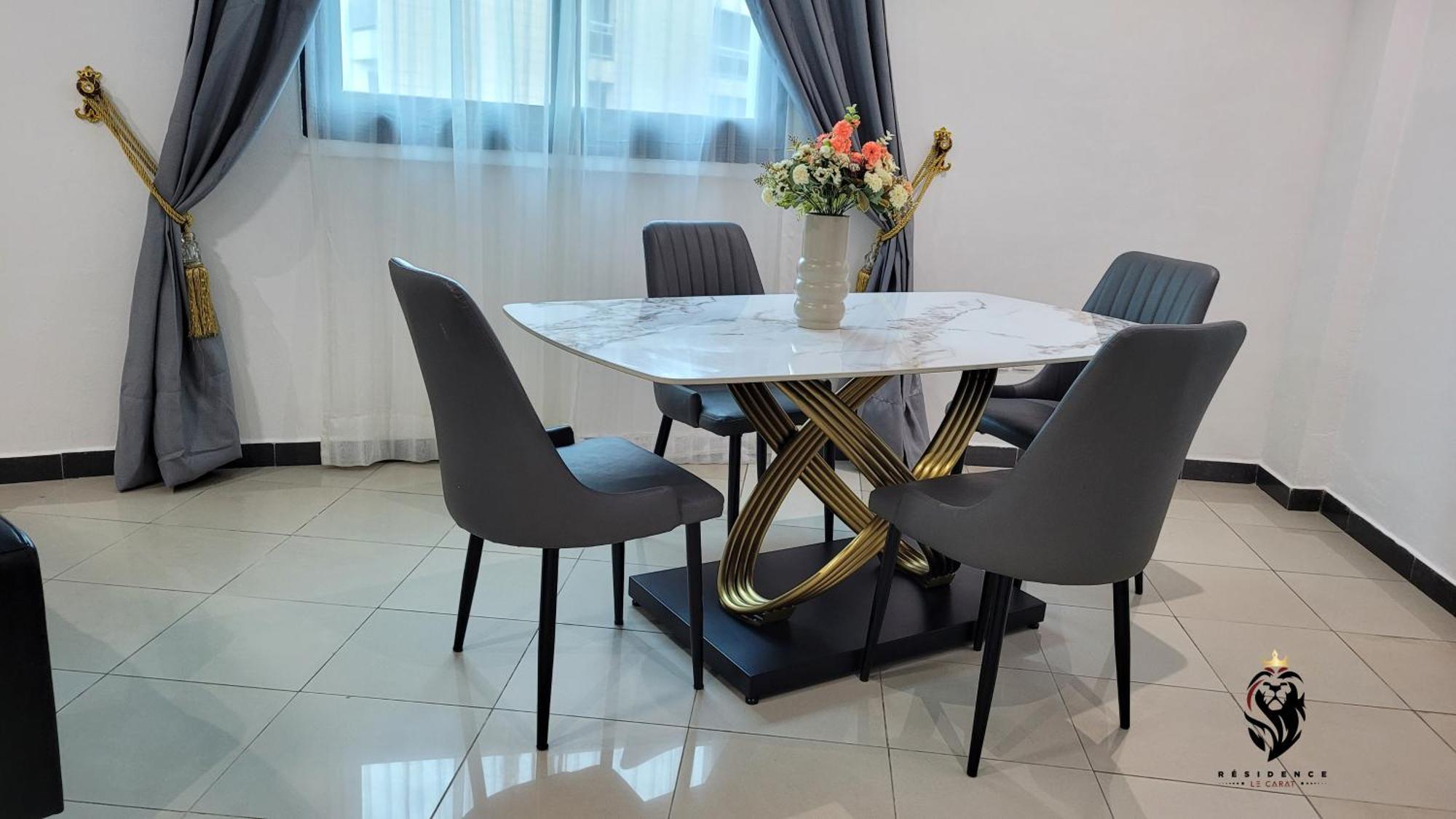 Residence Le Carat Douala Exterior photo